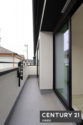 oRj[@y@oRj[@/@Balcony@z
2o\ȓ쐼oRj[I
Ƃ肠Lłzc̐NN