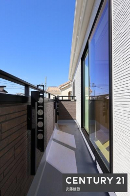 oRj[@y@oRj[@/@Balcony@z
Qo\ȓ쐼oRj[I
zՂ錚ȂzǍDŁA󕨂芣܂
