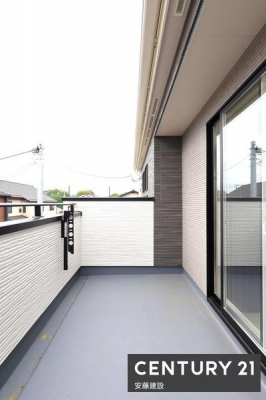 oRj[@y@oRj[@/@Balcony@z
Qo\ȓoRj[
Ƃ肠Lłzc̐NN