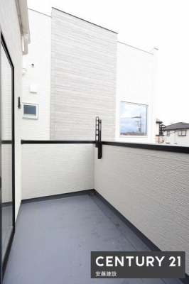 oRj[@y@oRj[@/@Balcony@z
2o\ȓ쐼oRj[I
Ƃ肠Lłzc̐NN