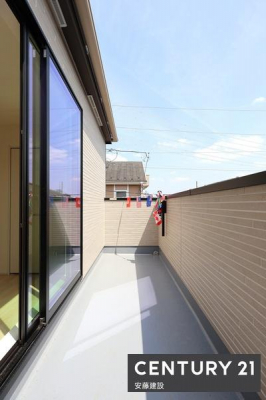 oRj[@y@oRj[@/@Balcony@z
Qo\ȓ쓌oRj[I
Ղ̓𗁂тĐ󕨂芣܂