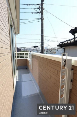 oRj[@y@oRj[@/@Balcony@z
2o\ȓoRj[I
Ղ̓𗁂тĐ󕨂芣܂