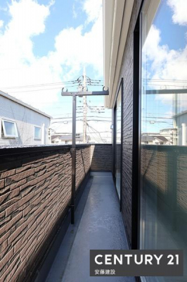 oRj[@y@oRj[@/@Balcony@z
2o\ȓ쐼oRj[I
Ղ̓𗁂тĐ󕨂芣܂