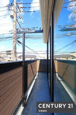 oRj[@y@oRj[@/@Balcony@z
2o\ȓ쐼oRj[I
Ղ̓𗁂тĐ󕨂芣܂
