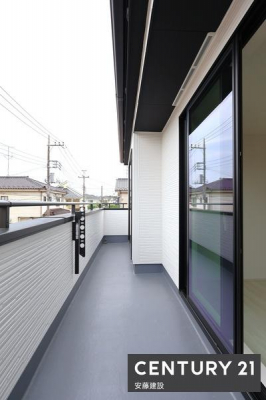 oRj[@y@oRj[@/@Balcony@z
2o\ȓ쓌oRj[I
ɍLzc̐NN