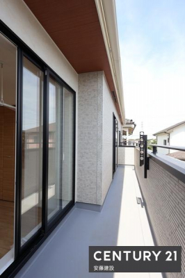 oRj[@y@oRj[@/@Balcony@z
2o\ȃoRj[Iz肪ǂ󕨂悭ł
