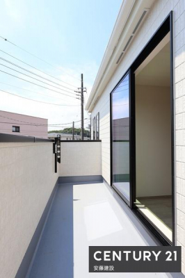 oRj[@y@oRj[@/@Balcony@z
Qo\ȓoRj[I
zՂ錚Ȃ󕨂芣܂
