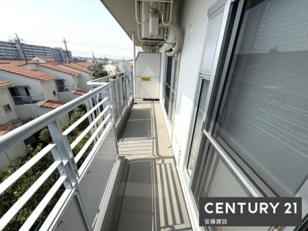 oRj[@y@oRj[@/@Balcony@z
rOƘao\ȓ쓌oRj[I
Ղ̓𗁂тĐ󕨂芣܂