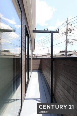 oRj[@y@oRj[@/@Balcony@z
2o\ȓoRj[I
ɍLzc̐NN