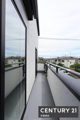 oRj[@y@oRj[@/@Balcony@z
2o\ȓ쓌oRj[I
Ղ̓𗁂тĐ󕨂芣܂