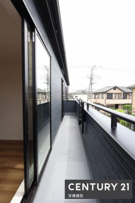 oRj[@y@oRj[@/@Balcony@z
2o\ȓ쓌oRj[I
Ղ̓𗁂тĐ󕨂芣܂
