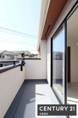 oRj[@y@oRj[@/@Balcony@z
Qo\ȓ쓌oRj[
Ƃ肠Lłzc̐NN