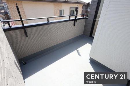 oRj[@y@oRj[@/@Balcony@z
Qo\ȓ쓌oRj[
Ƃ肠Lłzc̐NN