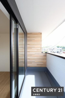 oRj[@y@oRj[@/@Balcony@z
Qo\ȓ쓌oRj[I
zՂ錚Ȃ󕨂芣܂