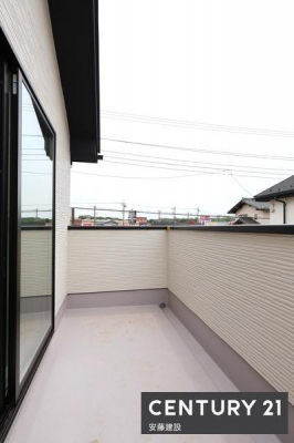 oRj[@y@oRj[@/@Balcony@z
Qo\ȓ쐼oRj[IzǍDŐ󕨂芣܂
qɂƊT[rXoRj[t