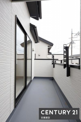 oRj[@y@oRj[@/@Balcony@z
2o\ȓoRj[I
Ƃ肠Lłzc̐NN