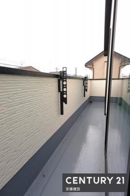 oRj[@y@oRj[@/@Balcony@z
2o\ȓ쓌oRj[I
ɍLzc̐NN