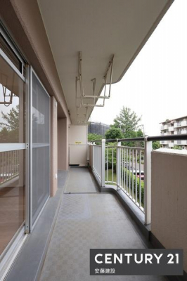 oRj[@y@oRj[@/@Balcony@z
2o\ȓ쓌oRj[I
ɍLzc̐NN
