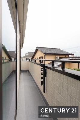 oRj[@y@oRj[@/@Balcony@z
2o\ȓ쓌oRj[I
ɍLzc̐NN