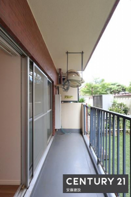 oRj[@y@oRj[@/@Balcony@z
rOEQo\ȓ쓌oRj[I
Ղ̓𗁂тĐ󕨂芣܂
