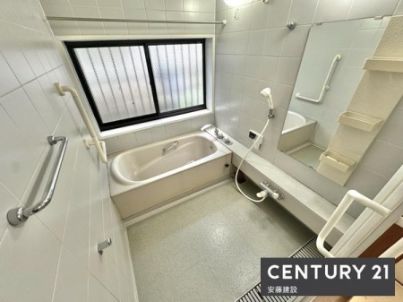 @y@@/@Bathroom@z
̔Ȑ闁
g[@Ă芷C₷A~͉ߓxȉxh܂