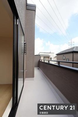 oRj[@y@oRj[@/@Balcony@z
2o\ȓoRj[I
Ղ̓𗁂тĐ󕨂芣܂