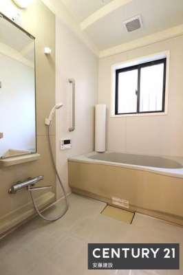 @y@@/@Bathroom@z
̔߂̐Sn悢oX^C
芷C΂ł