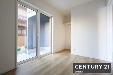 �m���@�y�@1�K�m���@/�@4.9���@�z
���D���ȉƋ�����R�Ƀ��C�A�E�g�ł���L���̗m��
���։��ɂ���A�t�@�~���[�N���[�N�Ƃ��Ă��֗��ȋ�ԁI