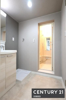 ���ʑ�E���ʏ��@�y�@���ʏ��@/�@Washroom�@�z
������������ʏ��͖Z���������X�g���X�t���[�ɐg�x�x�ł������ȋ��