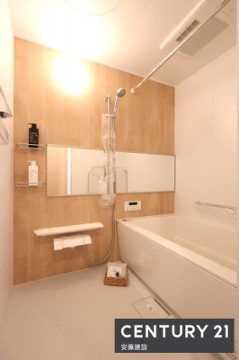 @y@@/@Bathroom@z
zê悤ȏ㎿ȃfUC̃VXeoX
g[@Ă芷C₷A~͉ߓxȉxh܂