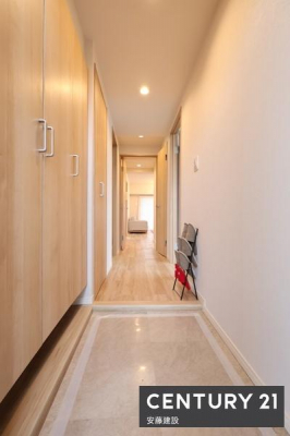 ց@y@ց@/@entrance@z
Zސl𖈓}A͋Č
V[Y{bNXA֎[łЕt܂I