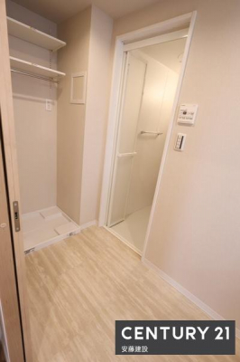 ʑEʏ@y@Eߏ@/@Washroom@z
邭Ƃ肠L̐ʏ
