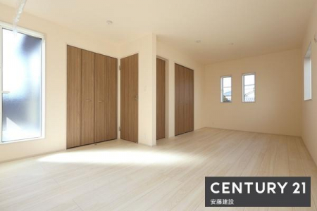 Q@y@Q@/@11.25@z
D݂̉ƋuĂ̋ԂƂ̐Q
oRj[ɖʂĂzEʗǍDI