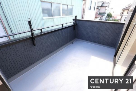 oRj[@y@oRj[@/@Balcony@z
2o\ȓ쓌oRj[I
Ղ̓𗁂тĐ󕨂芣܂