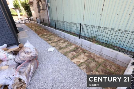 @y@@/@Garden@z
u₨ƂĂpłXy[X