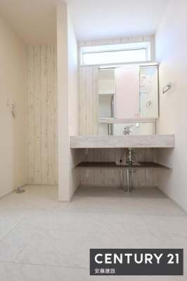 ʑEʏ@y@ʏ@/@Washroom@z
ʏ͖ZXgXt[ɐgxxłȋ
tbgő|₷ʉϑ䊮