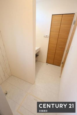 ʑEʏ@y@ʏ@/@Washroom@z
ʏ͂Ƃ肠LŁAZXgXt[ɐgxxłȋ
Ǝd؂΁Aƒł̃vCx[g̊mۂ̐ʑgp\I