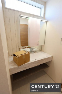 ʑEʏ@y@Ɨʉϑ@z
tbgő|₷ʉϑ䊮
Oʋ̂ߐgȂ݂̃`FbNob`I