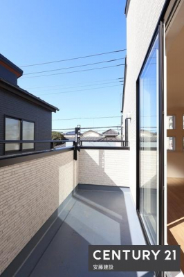 oRj[@y@oRj[@/@Balcony@z
Qo\ȓ쐼oRj[I
Ղ̓𗁂тĐ󕨂芣܂