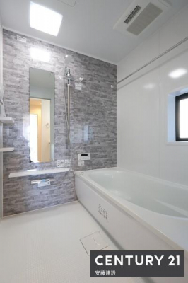 �����@�y�@�����@/�@Bathroom�@�z
�����Ղ�̂����ɂ������Z���ꂻ���Ȃ�Ƃ�̗���
�����g�[�����@��������Ă��芷�C���₷���A�~��͉ߓx�ȉ��x����h���܂�