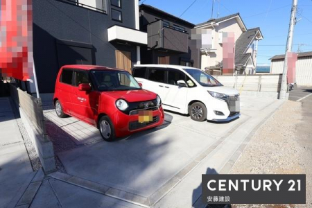 ���ԏ�@�y�@���ԏ�@/�@parking�@�z
����Q��\�Ȓ��ԃX�y�[�X
���v�w���ꂼ��̂��Ԃ����Ƃ̑O�ɒ�߂邱�Ƃ��ł��܂�