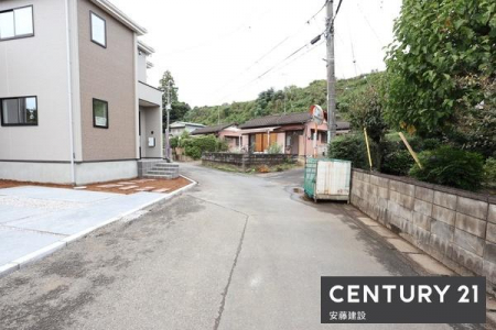 OʓH܂ތnʐ^@y@OʓH@z
5