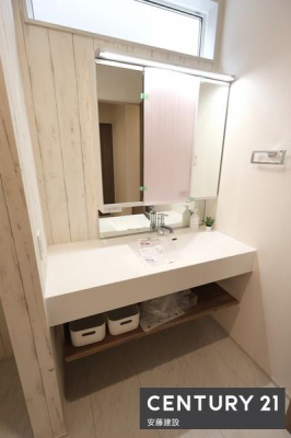 ʑEʏ@y@Ɨʉϑ@z
|₷ttbgȐʉϑ䊮
Oʋ̂ߐgȂ݂̃`FbNob`I