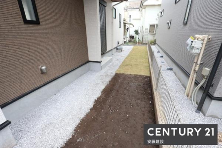 @y@@/@Garden@z
u₨ƂĂpłXy[X