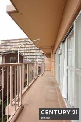 oRj[@y@oRj[@/@Balcony@z
2o\ȓ쐼oRj[I
Ղ̓𗁂тĐ󕨂芣܂