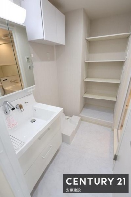 ʑEʏ@y@ʏ@/@Washroom@z
ʏ͖ZXgXt[ɐgxxłȋ
[͂̂OʋƗʑ䊮I