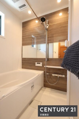 @y@@/@Bathroom@z
J[̃ANZgplŗDȋԂoVXeoX
g[@Ă芷C₷A~͉ߓxȉxh܂