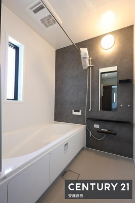 @y@@/@Bathroom@z
Ղ̂ɂZꂻȁA闁
@Ă芷C΂ł܂I
