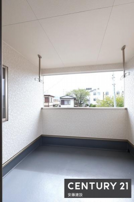 oRj[@y@oRj[@/@Balcony@z
}ȉJ̓łSȓ쓌Ci[oRj[I