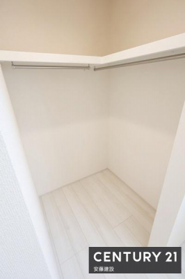 ���[�@�y�@WIC�@�z
�G�ߕ��̈ߗނ�Ɠd�A���s�o�b�O�E�X�|�[�c�p�i�Ȃǂ̎��[���ł��ĕ֗��ȑ�e��WIC����